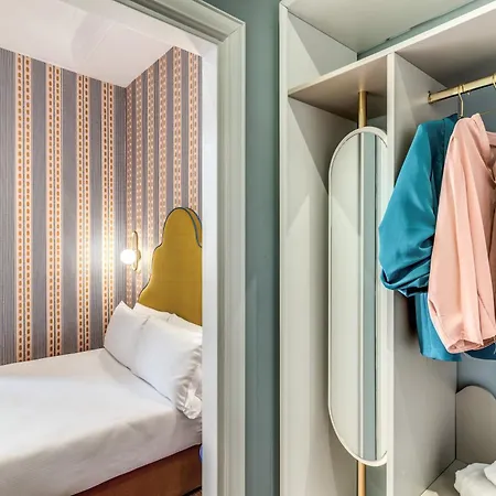Townhouse Condotti 29