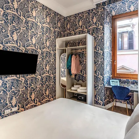 Konukevi Townhouse Condotti 29 4*