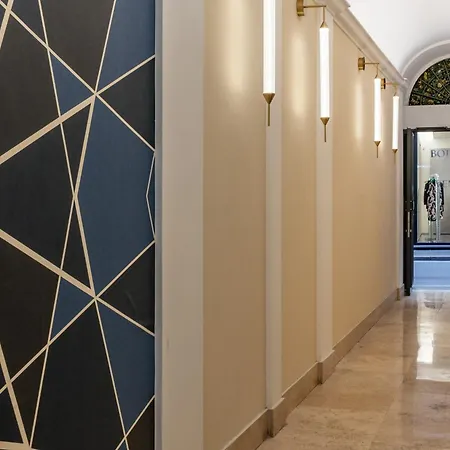 Πανσιόν Townhouse Condotti 29 *