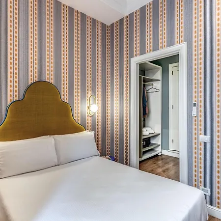 Πανσιόν Townhouse Condotti 29 *