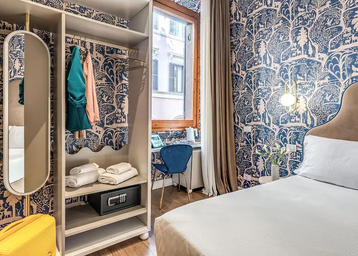 Townhouse Condotti 29